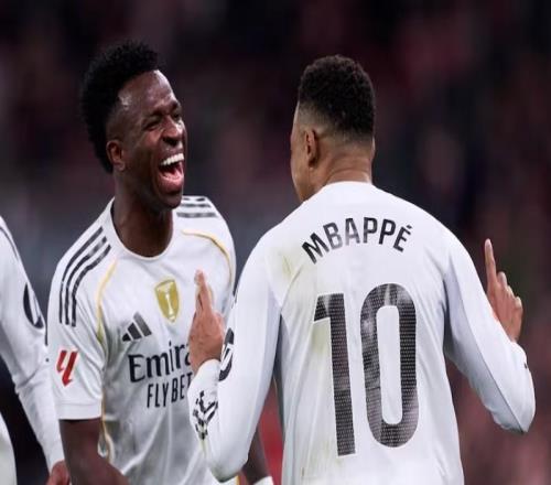 阿斯：姆巴佩和维尼修斯被嘘，伯纳乌贵宾席上的高层感到费解