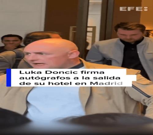 東契奇現(xiàn)身馬德里街頭，1張簽名照讓湖人球迷集體破防