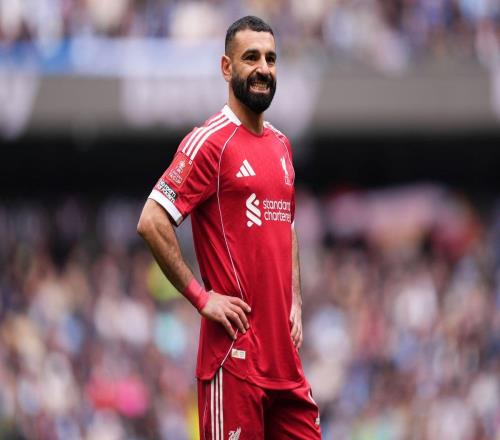 利物浦15敗后殺進巴黎，Isak躺了4個月終于能坐板凳