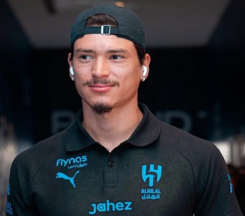 周薪40萬歐元！26歲努涅斯競爭不過38歲本澤馬，曝愿降薪逃離沙特