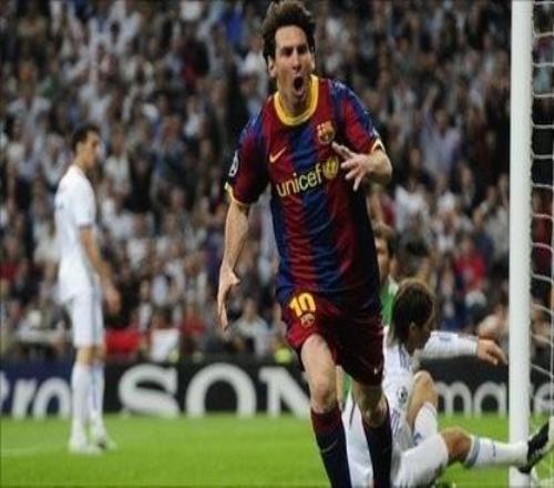 上次歐冠淘汰賽首回合客戰(zhàn)皇馬先進(jìn)2球的是巴薩，且當(dāng)季奪冠