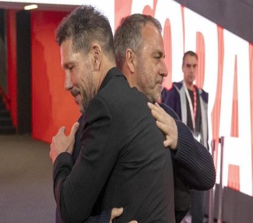 西蒙尼是弗里克執(zhí)教以來(lái)交手次數(shù)最多的教練，10場(chǎng)6勝2平2負(fù)