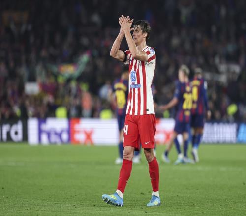 馬競(jìng)歐冠逃點(diǎn)后衛(wèi)禁區(qū)內(nèi)用手接門將傳球！巴薩暴怒：正考慮上訴