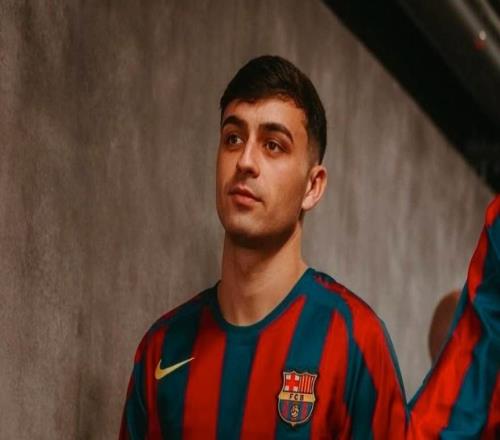 記者：佩德里因腿筋不適半場被換下，今天將接受進(jìn)一步檢查