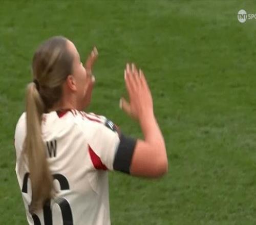 利物浦女足114分鐘絕殺，男隊(duì)球迷集體破防