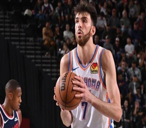 霍姆格倫：全隊專注于持續(xù)進(jìn)步并做好迎戰(zhàn)任何對手的準(zhǔn)備