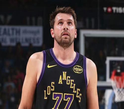 場均33.5分的得分王，可能進(jìn)不了最佳陣容