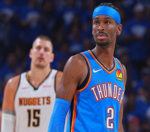 悄悄10連勝！聯(lián)盟第1！衛(wèi)冕冠軍最大對(duì)手浮出水面，約基奇太強(qiáng)了