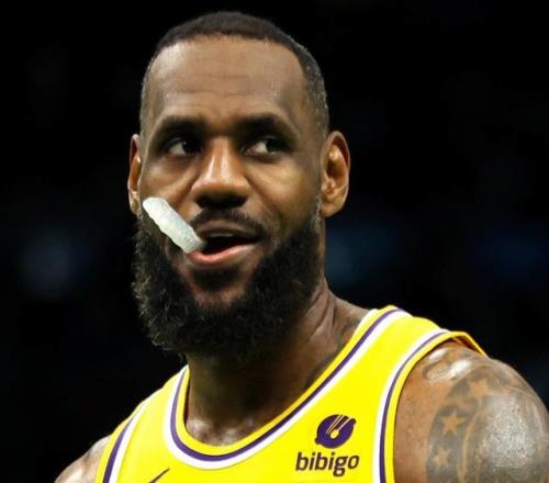 湖人更新伤情报告：詹姆斯能出战勇士，东契奇、里夫斯仍缺阵