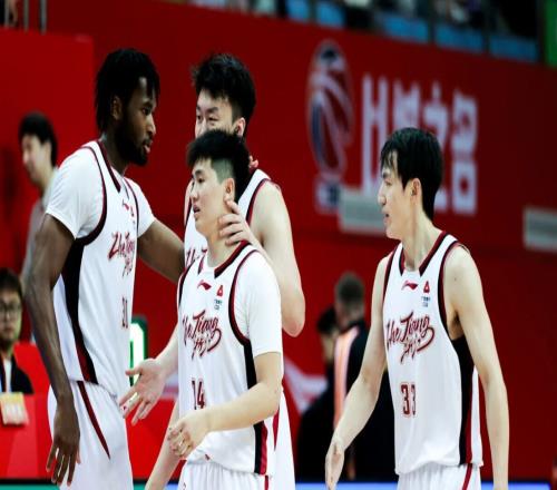 6連勝浙江攪亂前8！深圳1夜創(chuàng)2紀(jì)錄8隊(duì)鎖定季后賽，遼籃迎來大考