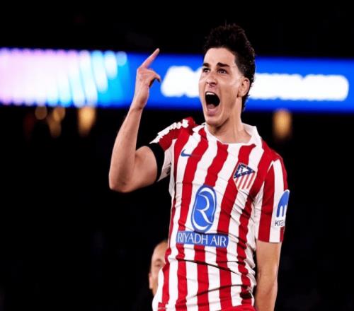 欧冠一夜双响炮！利物浦0射正遭吊打，巴萨20年魔咒作古