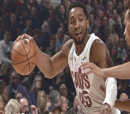 米切爾31+7莫布利22+19騎士主場力克老鷹