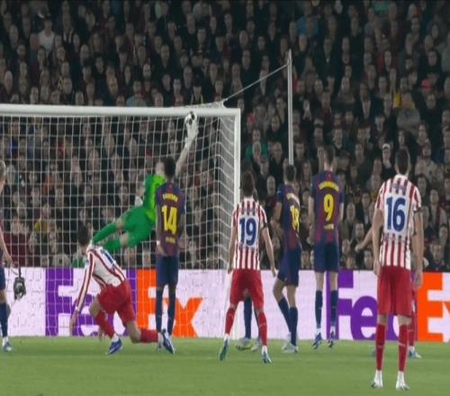 20！馬競(jìng)掀翻巴薩，紅牌+世界波+替補(bǔ)奇兵，巴薩懸了