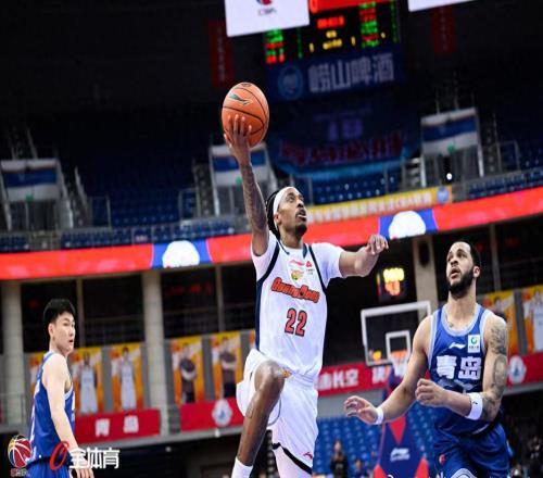 誰是逆轉(zhuǎn)青島的主導(dǎo)者麥穗豐：不是43分的麥考爾，兩人至關(guān)重要