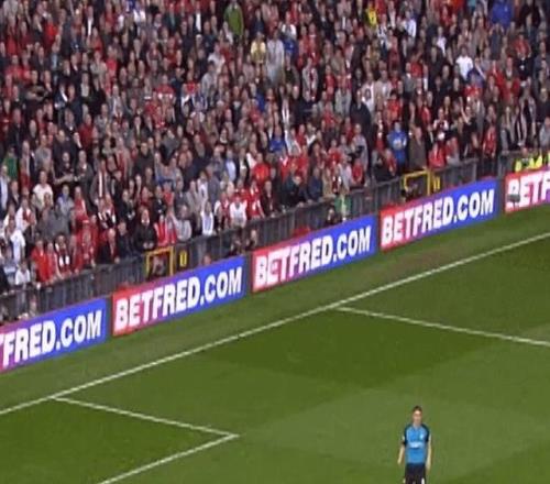 17歲替補(bǔ)首秀絕殺，曼聯(lián)把彩票刮出幻覺(jué)