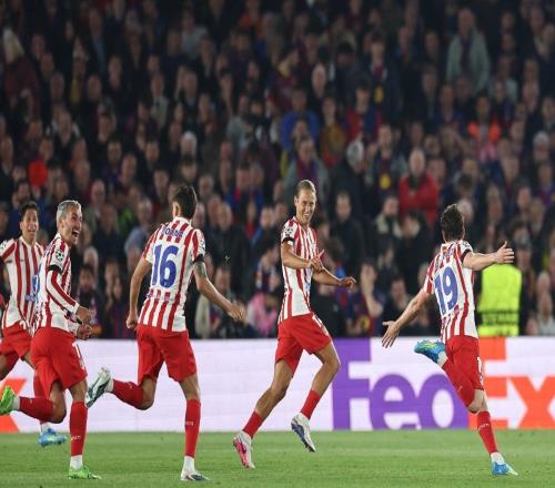 巴薩2分鐘連吞2彈，西蒙尼兒子造紅+阿爾瓦雷斯世界波