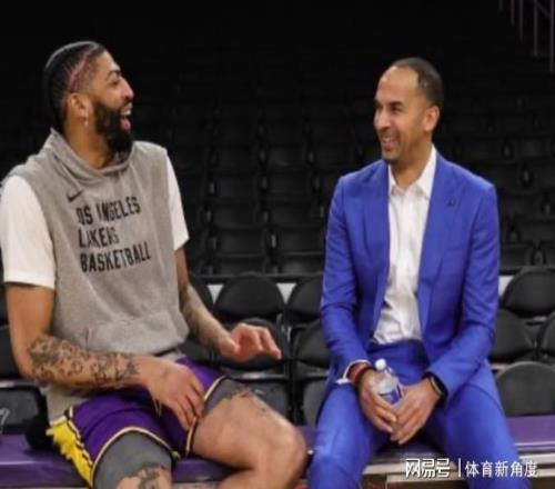 湖獨(dú)交易內(nèi)幕曝光：濃眉想搭檔東契奇