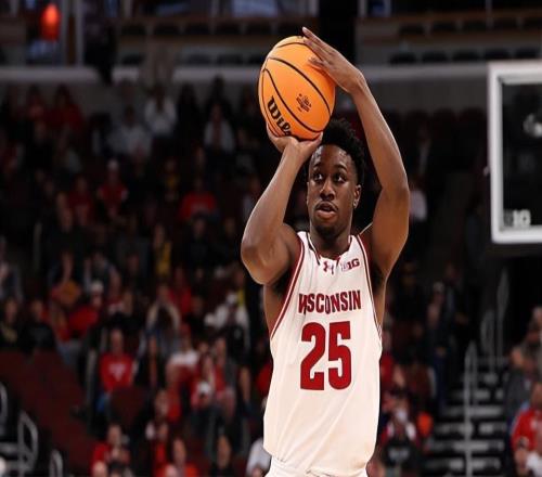 威斯康星大學(xué)超級得分手將試水選秀大會，但他也可能會選擇轉(zhuǎn)校