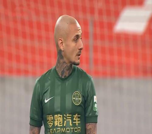 浙江憋著一口氣，大連放低姿態(tài)反擊呂焯毅盯王鈺棟延續(xù)連勝陣容