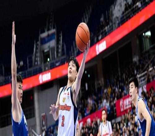 廣東加時逆轉青島，麥考爾砍43分力挽狂瀾，18歲小將征服內線，徐杰最新傷情報告出爐