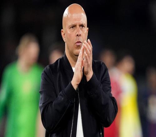 利物浦被巴黎按在地上摩擦，斯洛特卻想起去年偷來(lái)的10