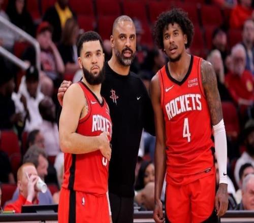 7人得分上雙，火箭隊(duì)大逆轉(zhuǎn)！戰(zhàn)術(shù)轉(zhuǎn)型成功烏度卡夢(mèng)回上賽季