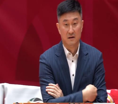 隨著廣東神奇逆轉(zhuǎn)，CBA又亂了！北京廣東重回四強(qiáng)，廣州懸了