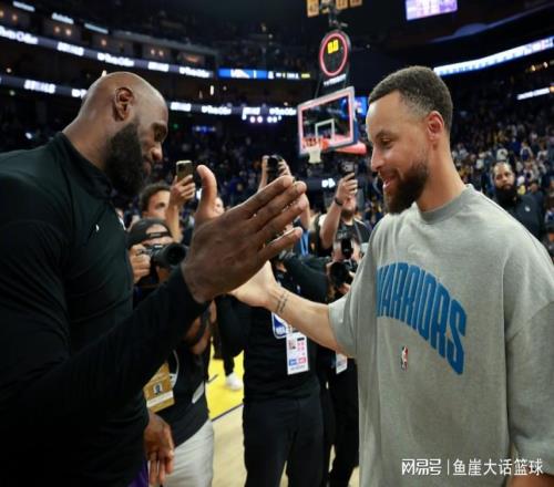 湖人119103勇士！詹姆斯談庫里把話挑明，雷迪克也該認清一現實