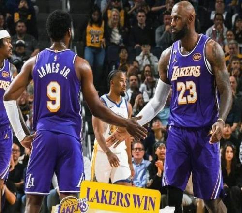 勇湖大戰(zhàn)，老詹一力降十會，上演NBA父子連線