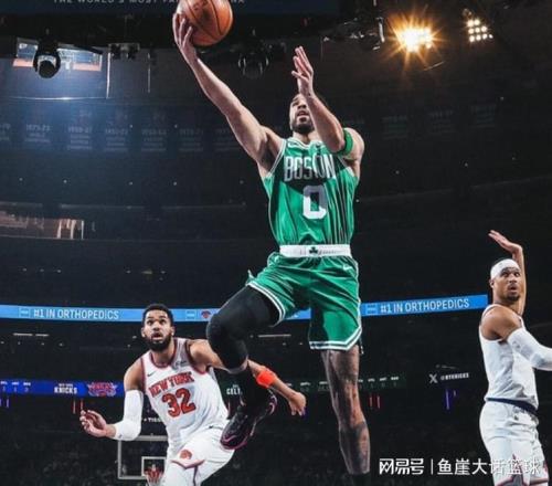 綠凱爆冷！塔圖姆24+13懷特拉胯，布倫森25+10，湖人棄將26+3立功