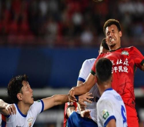 中超泰山11日晚客場對陣河南隊，破解密集防守是關(guān)鍵