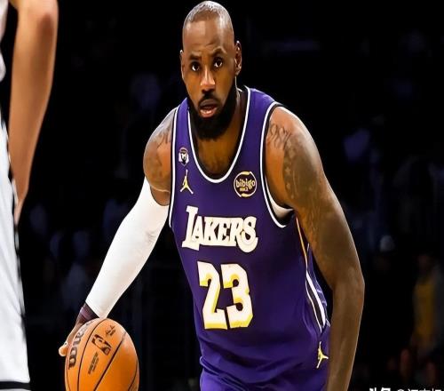 老詹復出！湖人119103勇士，誰是本場比賽的功臣，數(shù)據(jù)不會說謊