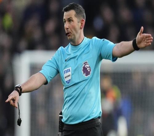 英超裁判組2人入選世界杯，VAR席位只剩1個澳洲人