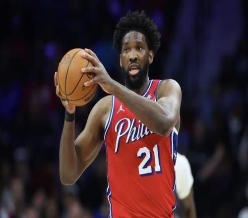 东部最新排名！76人掉队，骑士首轮对手变了，三大鱼腩冲状元签