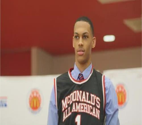 17歲賺了一百萬美元，25歲被CBA裁員