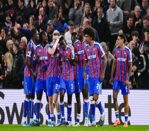 冬窗鬧轉(zhuǎn)會(huì)的Mateta：3個(gè)月球荒后