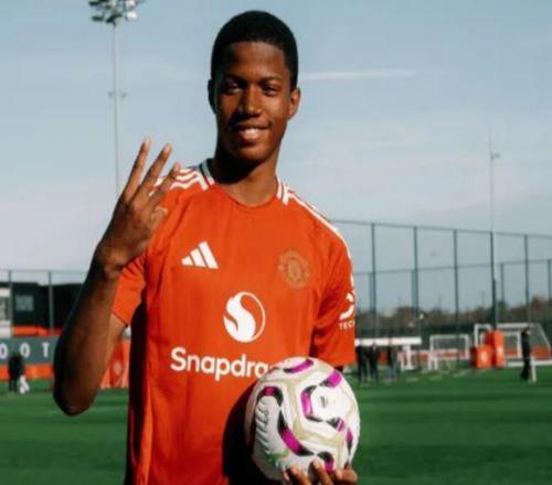 離隊曼聯(lián)！奧比馬丁成長不及預(yù)期，紅魔該如何培養(yǎng)青訓(xùn)大魔王