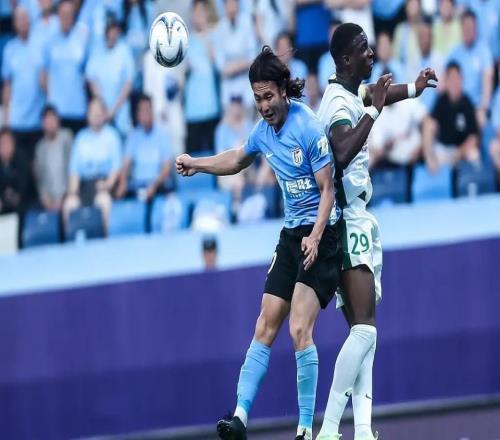 廖錦濤轟中超處子球！破601天球荒，做愛心手勢，大連生涯首球