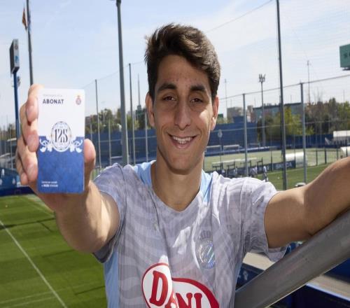 西班牙人中場：我們完全可以戰(zhàn)勝巴薩希望對陣他們能夠進球