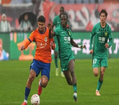 中超泰山11日晚對(duì)陣河南隊(duì)，克雷桑與劉洋依舊因傷無(wú)緣出戰(zhàn)