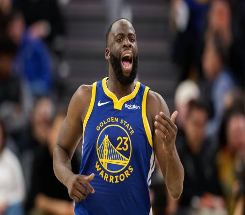 追梦当场开骂：新秀愣在原地，库里绝杀变打铁