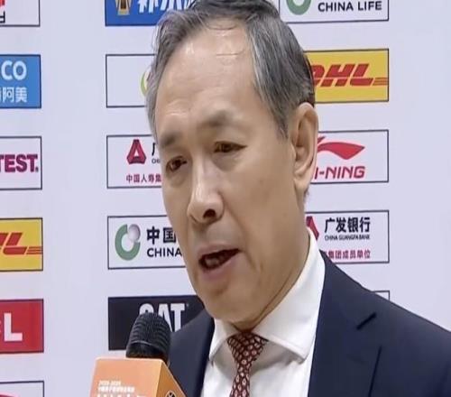 許利民：隊(duì)員的求勝欲望很強(qiáng)烈，外線手感不好就堅(jiān)決沖擊內(nèi)線