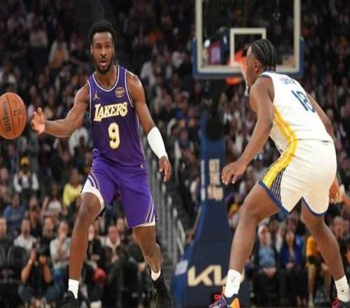 NBA歷史首次子傳父扣！布朗尼助攻老詹罰球線暴扣，父子連線太強(qiáng)