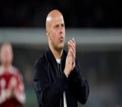 利物浦連輸3場后，主帥Slot放話：老板球迷全站我這邊