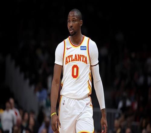 面對騎士打出強勢的表現(xiàn)！這對于老鷹來說也算是一個積極的信號