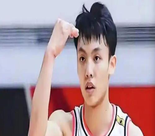 破案了！徐杰、胡明軒表現(xiàn)低迷，杜鋒道出了原因