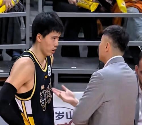 广东队迎来1个好消息！焦泊乔结束了请假，回到了东莞