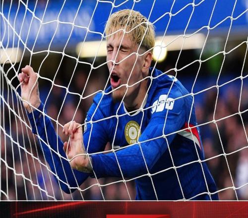 切爾西2億買前鋒，18歲小孩扛全隊(duì)，4人合計(jì)進(jìn)4球