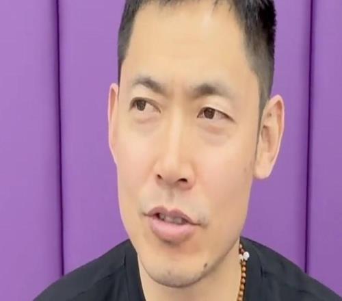 張慶鵬：三連敗后希望大家能振作起來(lái)，面對(duì)北京要敢于亮劍