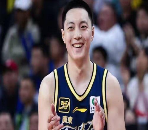 絕平三分點燃逆轉(zhuǎn)好戲廣東外援獨撐危局杜鋒戰(zhàn)術(shù)深陷外援依賴困局